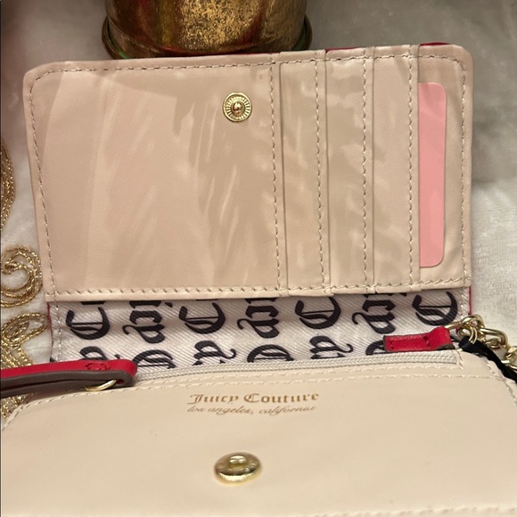 Juicy Couture Red Wallet with Gold Heart Detail - Picture 3 of 6